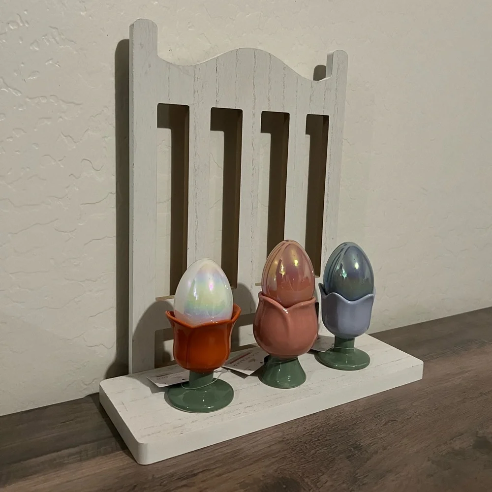 Target Bullseyes Playground Easter Ceramic Flower Egg Holder & Eggs Set of 3